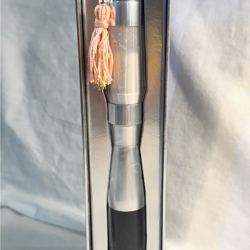 Victoria’s Secret HALO Body Shimmer Brush